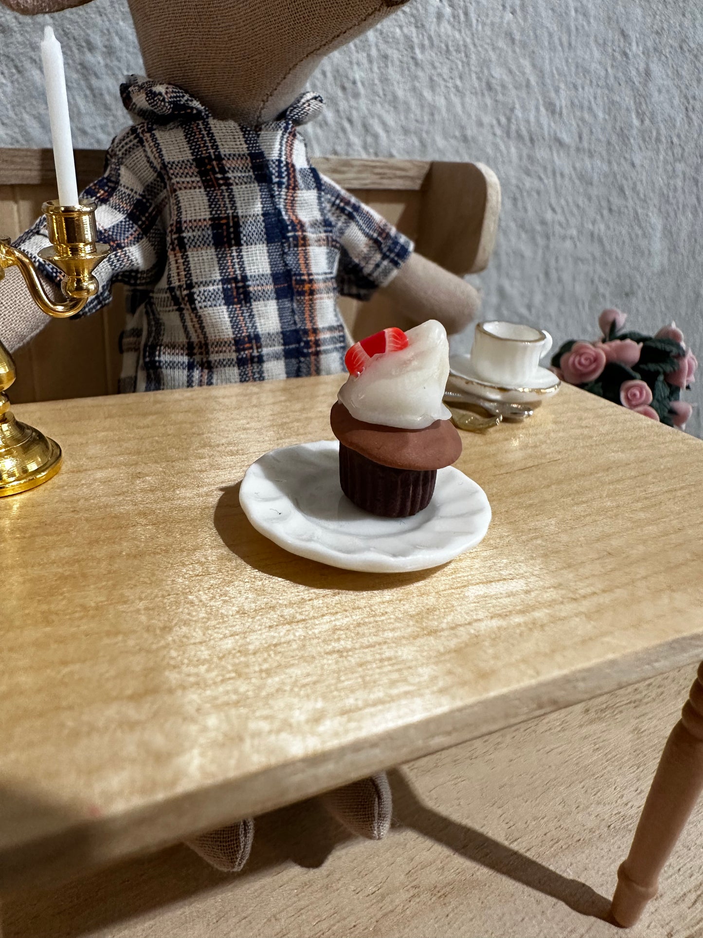 Cupcake SCHOKO, Miniatur für das Puppenhaus 1:12