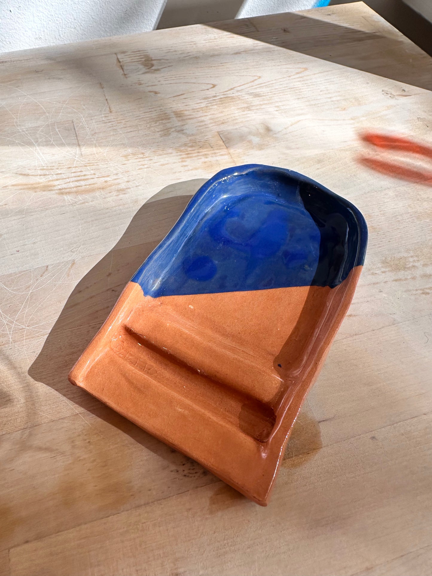 Ceramic spoon rest / Keramik Löffelhalter