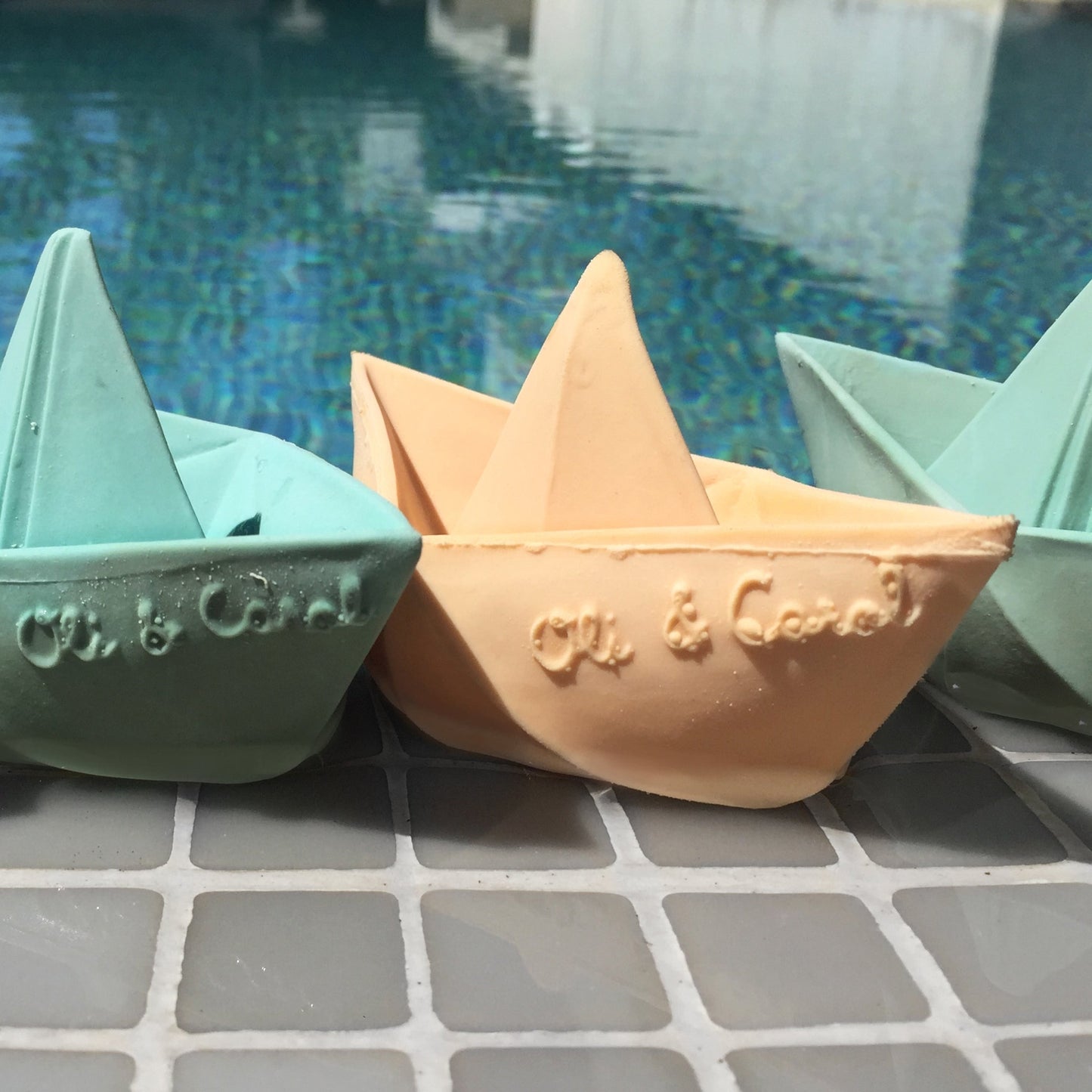 Badespielzeug Origami-Boot Vanilla, Oli&Carol